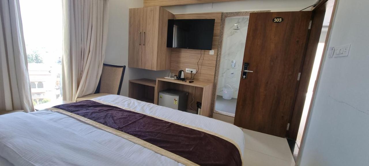 Hotel Babuji Jodhpur Palace 3*