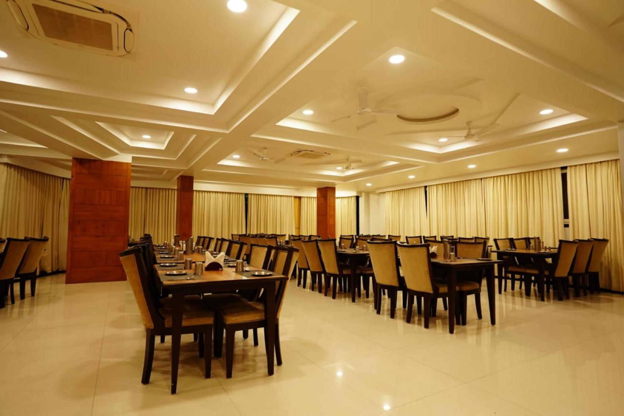 Babuji Jodhpur Palace Hotel 3*